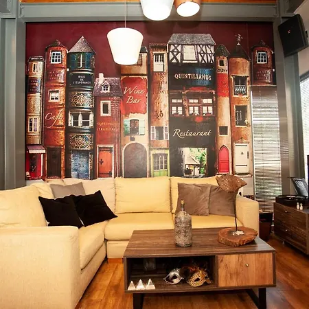 Euzoia Luxury Maisonette *