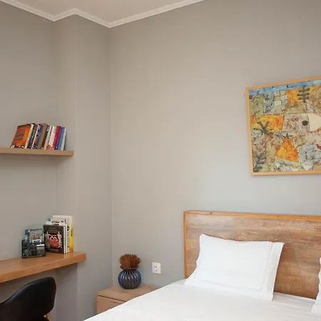 Euzoia Luxury Maisonette * Hanya