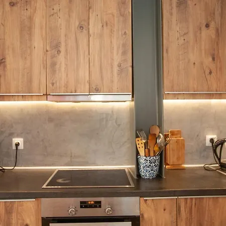 Euzoia Luxury Maisonette