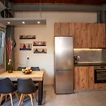 Euzoia Luxury Maisonette Apartmán