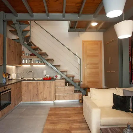 아파트 Euzoia Luxury Maisonette