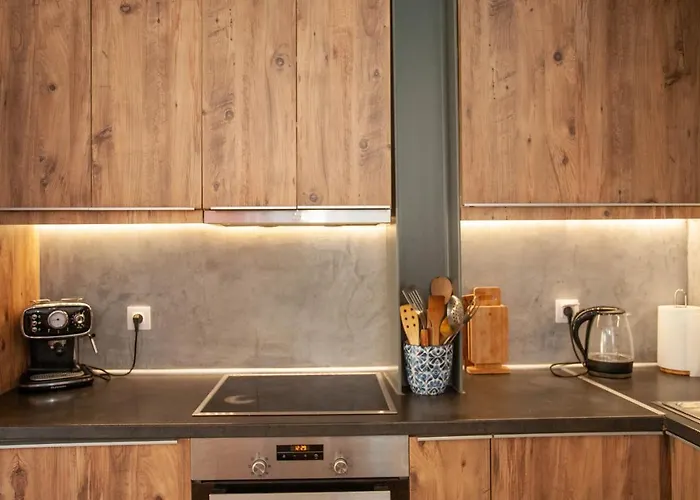 Euzoia Luxury Maisonette