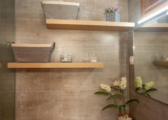 Euzoia Luxury Maisonette * Hanya